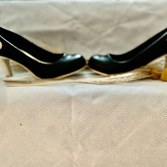 T.U.K. Heels - Picture 6 of 6